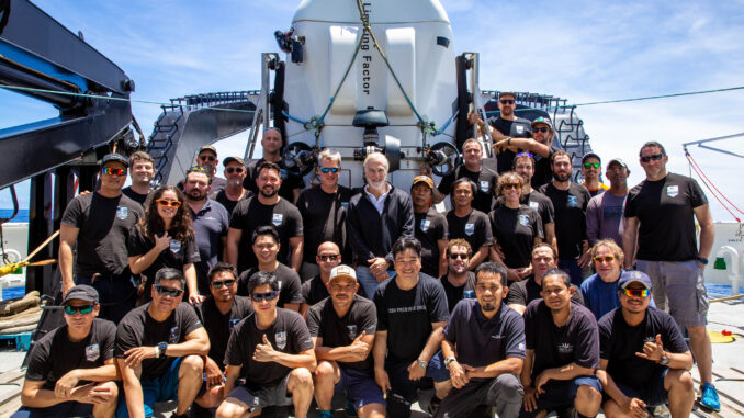 eyos-expeditions-caladan-oceanic-sammy-b-dive-group-shot